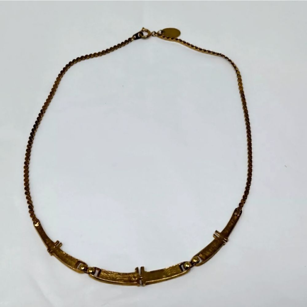 Vintage VENDOME Goldtone Cream Enamel 15.5" Necklace - Picture 5 of 7